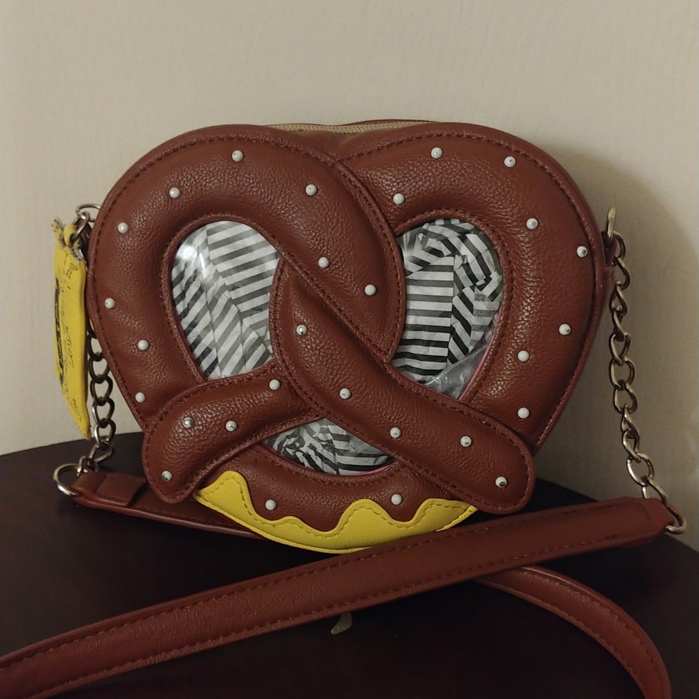 Betsey Johnson purse